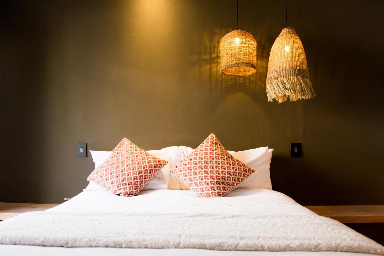 Olive Grove Guesthouse วินด์ฮุก ภายนอก รูปภาพ