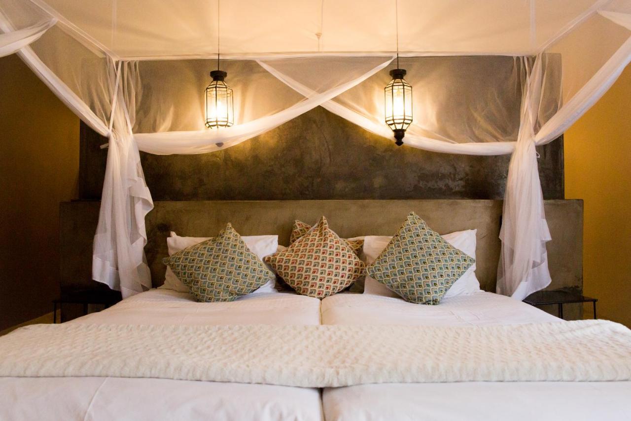 Olive Grove Guesthouse วินด์ฮุก ภายนอก รูปภาพ